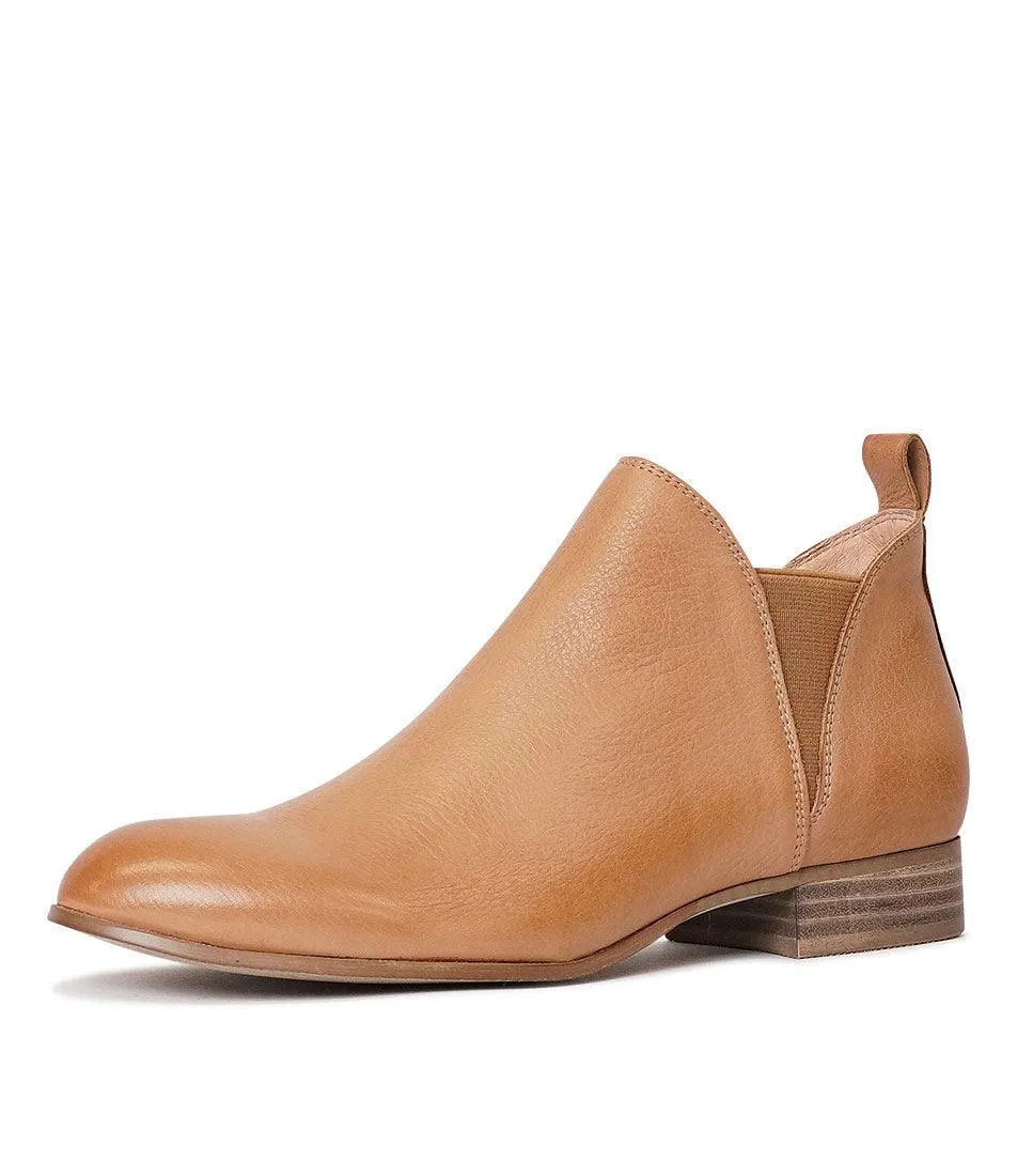 Foe Dark Tan Leather Ankle Boots