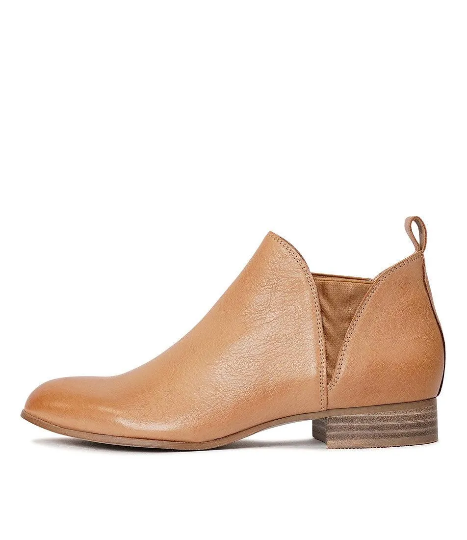 Foe Dark Tan Leather Ankle Boots