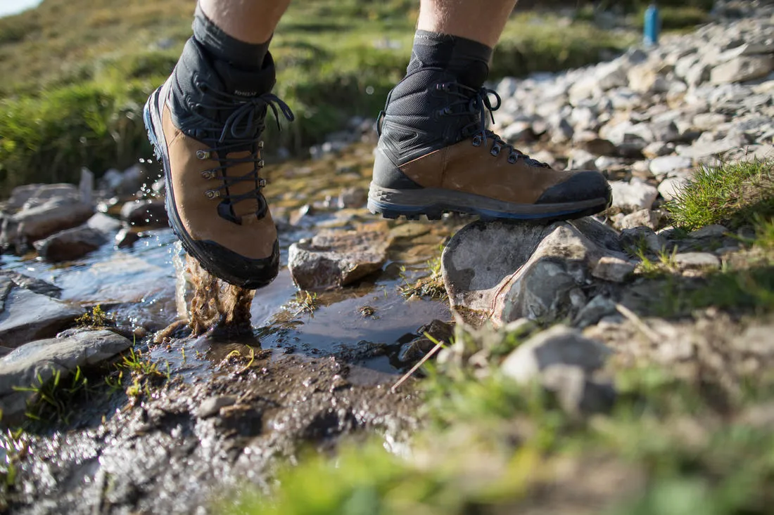 Forclaz Trek 100 Men's Mountain Trekking Flexible Leather Boots - High